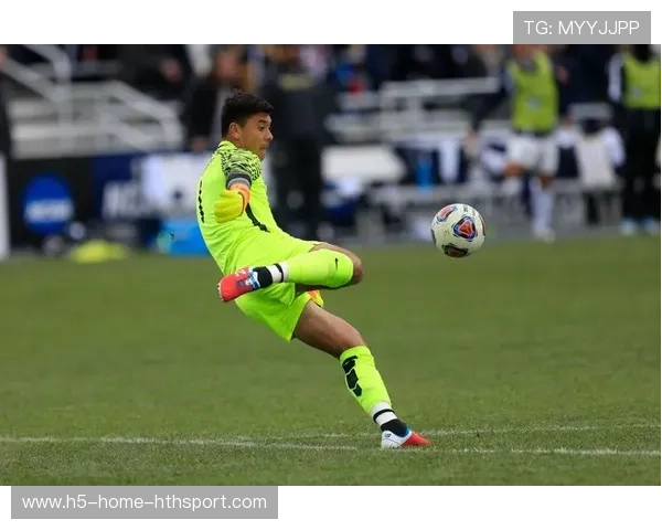 坎内洛侧身反击练习越发凶狠