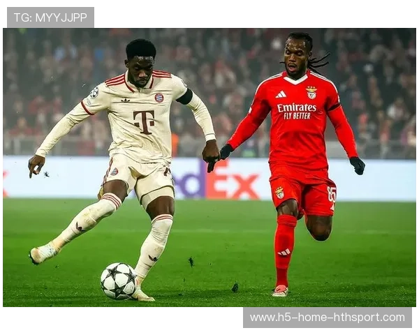 德甲拜仁角球高点制胜,安联再享荣耀