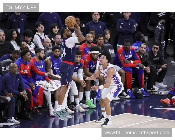 快船靠乔治强势外线投射,洛杉矶进攻节奏爆棚