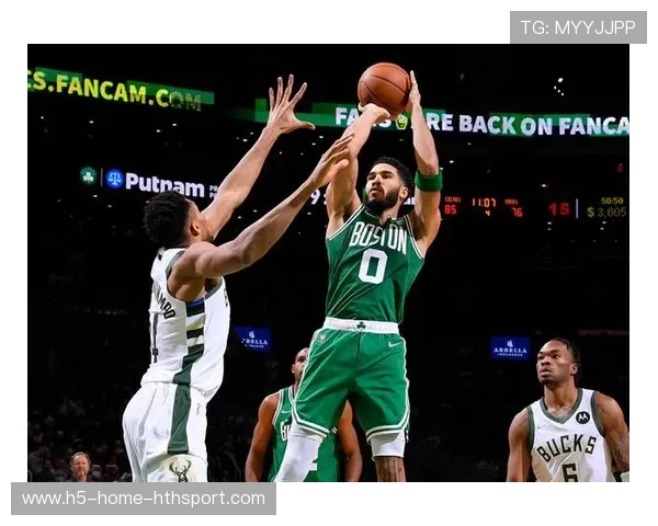 塔图姆单场轰下45分，凯尔特人三分雨击穿雄鹿防线豪取连胜