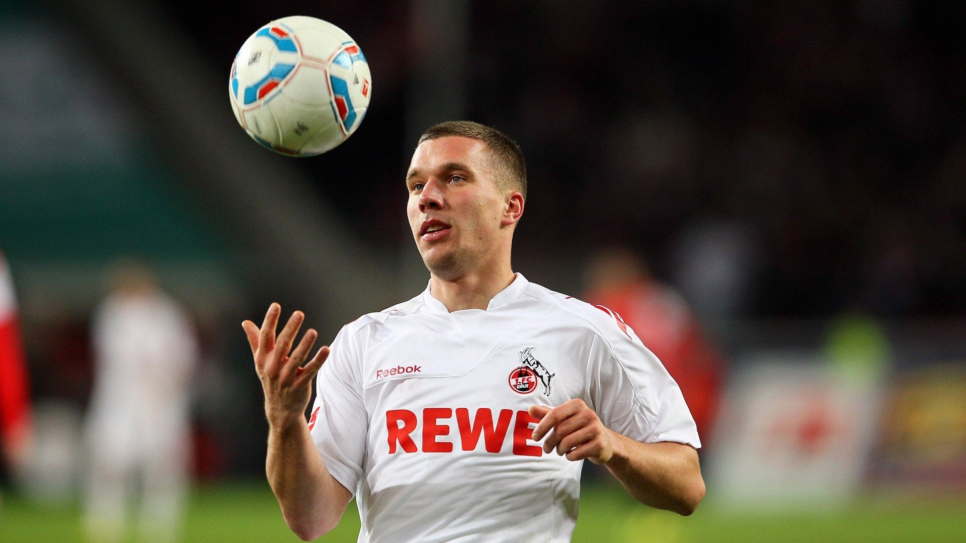 足球最疯狂进球瞬间